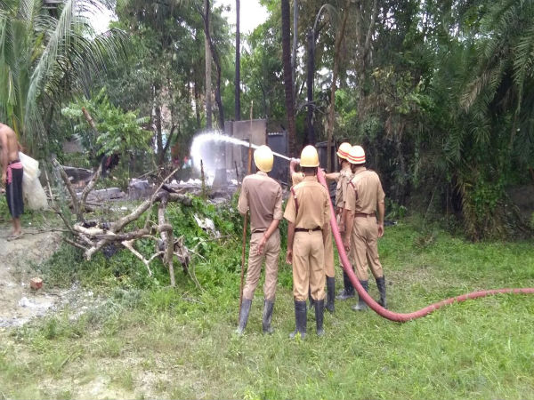 ফের বাজি কারখানায় বিস্ফোরণ ফের বাজি কারখানায় বিস্ফোরণ