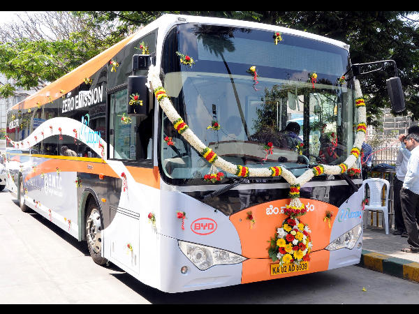 বাসযাত্রা এবার হতে চলেছে অত্যাধুনিক, জেনে নিন কী পরিকল্পনা বাসযাত্রা এবার হতে চলেছে অত্যাধুনিক, জেনে নিন কী পরিকল্পনা