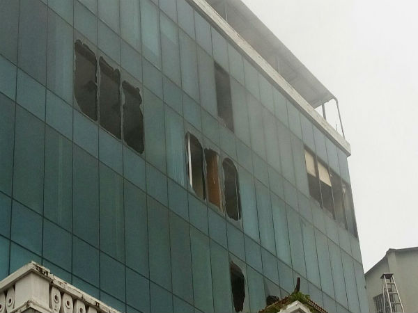 বহুতলে আগুন বহুতলে আগুন
