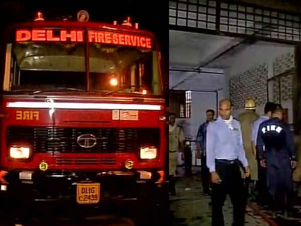 বিধ্বংসী আগুন দিল্লির লোকনায়ক ভবনে বিধ্বংসী আগুন দিল্লির লোকনায়ক ভবনে