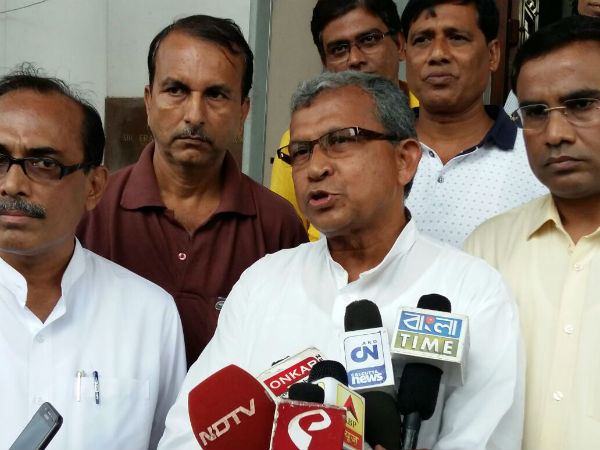 শেষ পর্যন্ত ইস্তফাই দিলেন মানস ভুঁইয়া শেষ পর্যন্ত ইস্তফাই দিলেন মানস ভুঁইয়া