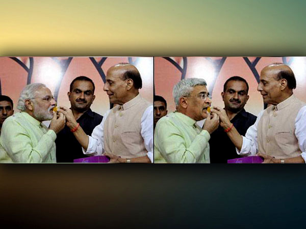 ফেসবুককাণ্ডে গ্রেফতার বিজেপি নেতা, কেন গ্রেফতার হবেন না ডেরেক, প্রশ্ন দিলীপের ফেসবুককাণ্ডে গ্রেফতার বিজেপি নেতা, কেন গ্রেফতার হবেন না ডেরেক, প্রশ্ন দিলীপের