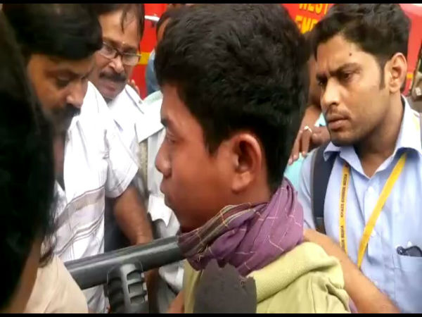 হাওড়া ব্রিজে ফের মানসিক ভারসাম্যহীন হাওড়া ব্রিজে ফের মানসিক ভারসাম্যহীন