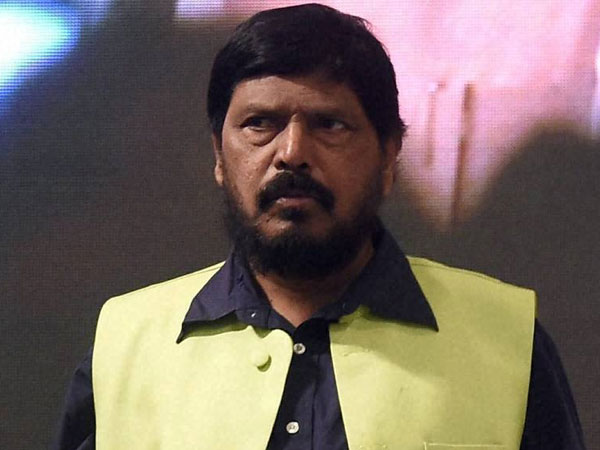 'গরু ছাড়া বাকি পশুর মাংস খেতে অসুবিধা নেই', কে বললেন এই কথা জেনে নিন 'গরু ছাড়া বাকি পশুর মাংস খেতে অসুবিধা নেই', কে বললেন এই কথা জেনে নিন