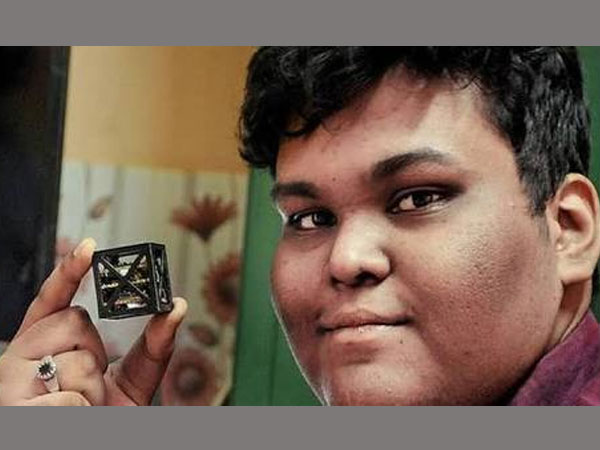 সবচেয়ে হালকা স্যাটেলাইট বানিয়ে রিফত কী পুরস্কার পেলেন জানেন সবচেয়ে হালকা স্যাটেলাইট বানিয়ে রিফত কী পুরস্কার পেলেন জানেন