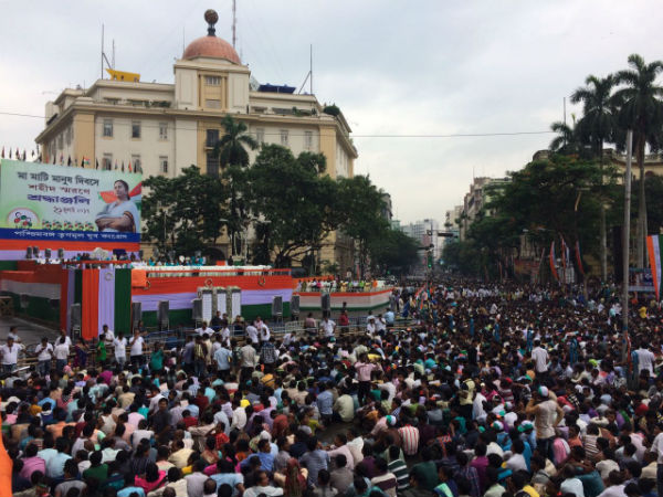 বিজেপি ভারত ছাড়ো, ধর্মতলায় ২১ জুলাইয়ের সভা মঞ্চ থেকে ডাক বিজেপি ভারত ছাড়ো, ধর্মতলায় ২১ জুলাইয়ের সভা মঞ্চ থেকে ডাক