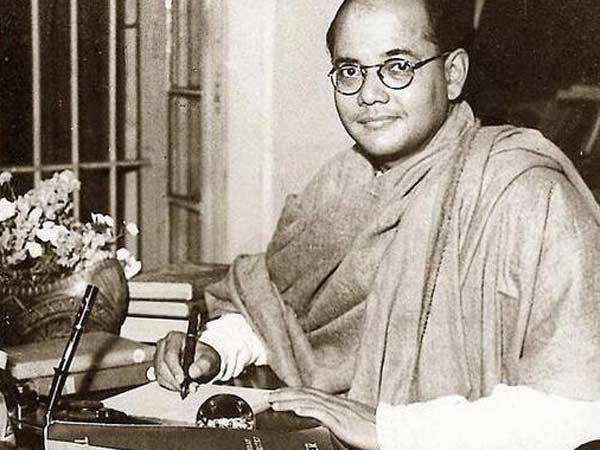 বিমান দুর্ঘটনায় ১৯৪৫-এ মারা যাননি নেতাজি, ফের কারা বলছেন একথা জেনে নিন বিমান দুর্ঘটনায় ১৯৪৫-এ মারা যাননি নেতাজি, ফের কারা বলছেন একথা জেনে নিন