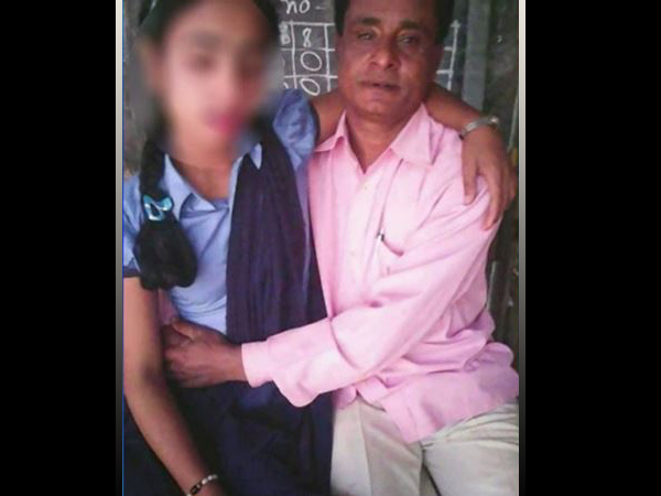 স্যোশাল মিডিয়ায় ছবি পোস্ট