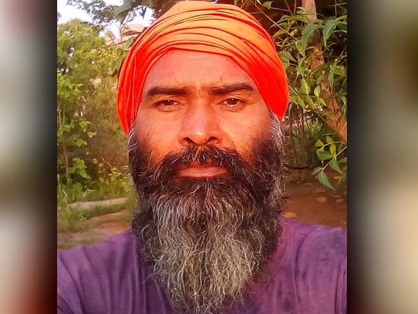 কাজের ক্ষেত্রে কী কী সমস্যার সম্মুখীন হয়েছেন তাঁরা ?