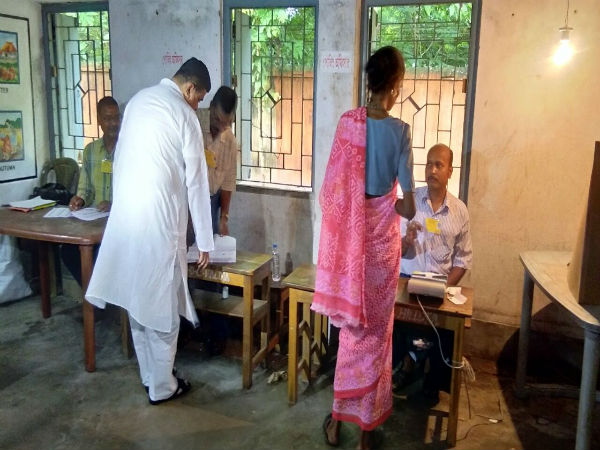 পুরভোটে বিরোধীদের অভিযাগের জবাবে কী বললেন শুভেন্দু জেনে নিন পুরভোটে বিরোধীদের অভিযাগের জবাবে কী বললেন শুভেন্দু জেনে নিন