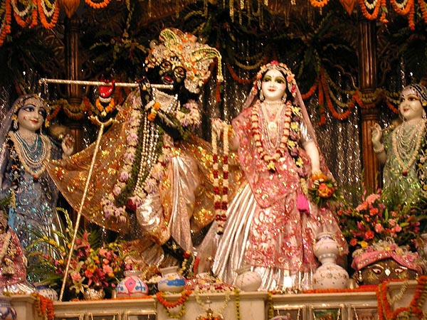 দক্ষিণ ভারতেও মহা ধুমধামে উতসব পালিত