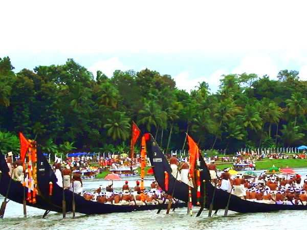আরানামুলার বোট রেস