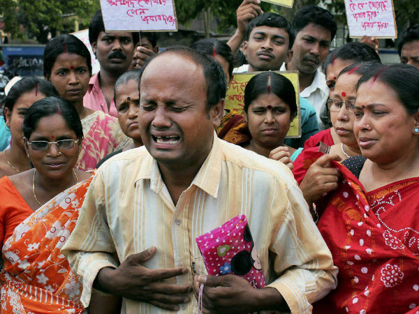 নারদ তদন্তে সারদার খোঁজ, কেন্দ্রীয় তদন্তকারী সংস্থাগুলির ওপর ক্ষুব্ধ বিচারপতি নারদ তদন্তে সারদার খোঁজ, কেন্দ্রীয় তদন্তকারী সংস্থাগুলির ওপর ক্ষুব্ধ বিচারপতি