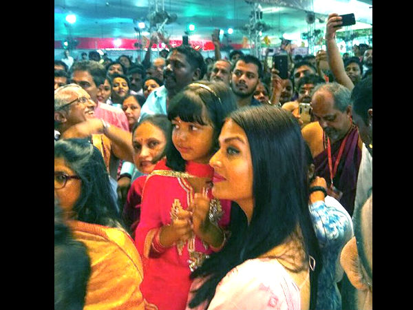 গণেশ বন্দনায় ঐশ্বর্য