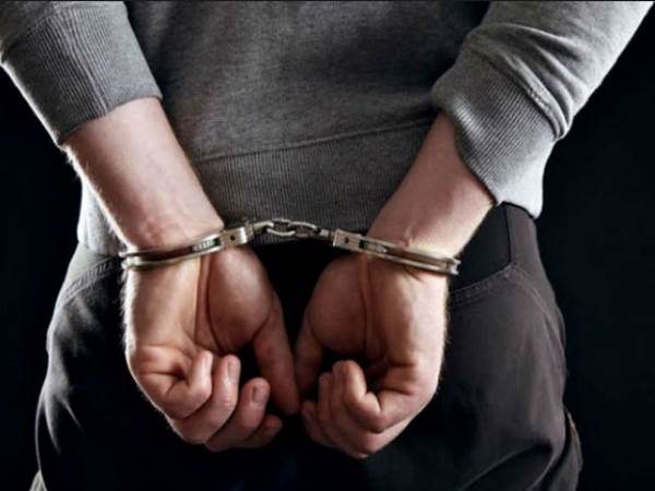 এই রাজ্যে এক বছরে মদ খেয়ে-খাইয়ে গ্রেফতার ৭১ হাজার ৪১৯ জন এই রাজ্যে এক বছরে মদ খেয়ে-খাইয়ে গ্রেফতার ৭১ হাজার ৪১৯ জন