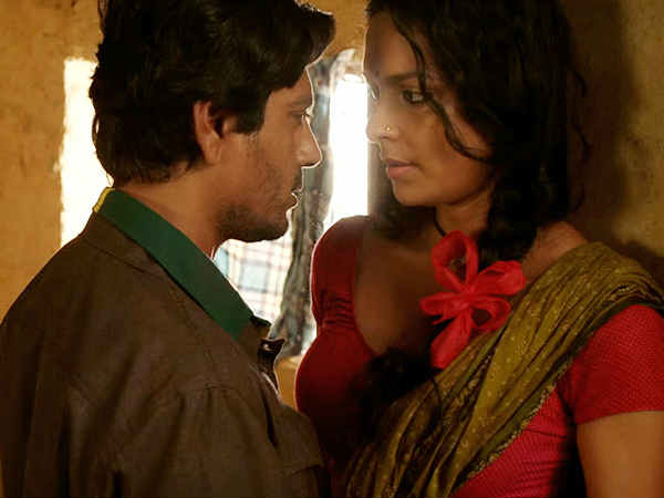 মুক্তির আগে ফের বিতর্কে নওয়াজের 'বাবুমশাই বন্দুকবাজ' মুক্তির আগে ফের বিতর্কে নওয়াজের 'বাবুমশাই বন্দুকবাজ'
