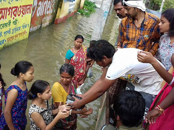 বানভাসী বালুরঘাট, জটিল দক্ষিণ দিনাজপুরের বন্যা পরিস্থিতি বানভাসী বালুরঘাট, জটিল দক্ষিণ দিনাজপুরের বন্যা পরিস্থিতি