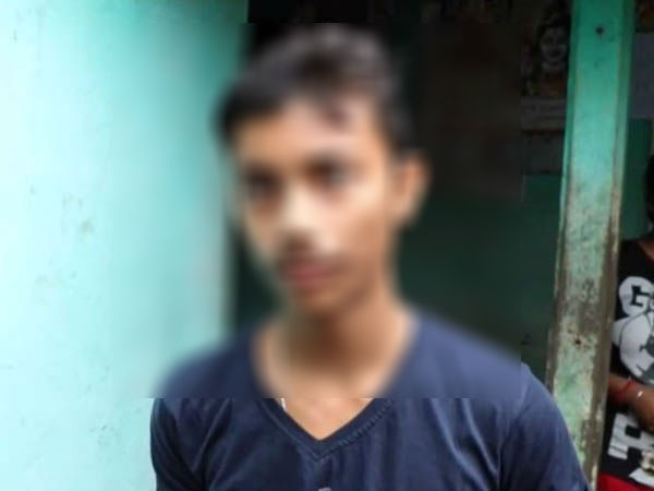 হাত চিঁড়ে যতকাণ্ড গড়বেতার ছাত্রর, ব্লু হোয়েল না প্রেমকাণ্ড খতিয়ে দেখছে পুলিশ হাত চিঁড়ে যতকাণ্ড গড়বেতার ছাত্রর, ব্লু হোয়েল না প্রেমকাণ্ড খতিয়ে দেখছে পুলিশ