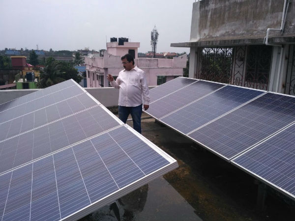 ইংরেজি মাধ্যম স্কুলের সঙ্গে পাল্লা দিচ্ছে বেহালার এই সরকারি স্কুল ইংরেজি মাধ্যম স্কুলের সঙ্গে পাল্লা দিচ্ছে বেহালার এই সরকারি স্কুল