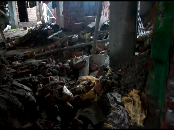 কলকাতার বুকে শিশু নির্যাতন, বিক্ষোভে উত্তাল একবালপুর কলকাতার বুকে শিশু নির্যাতন, বিক্ষোভে উত্তাল একবালপুর