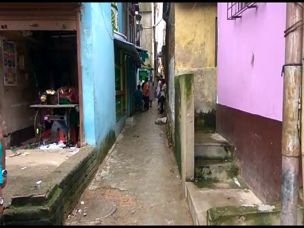 কলকাতার বুকে শিশু নির্যাতন, বিক্ষোভে উত্তাল একবালপুর কলকাতার বুকে শিশু নির্যাতন, বিক্ষোভে উত্তাল একবালপুর