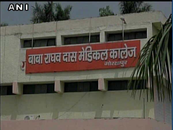 ২ দিনে ৩২ শিশুর মৃত্যু সরকারি হাসপাতালে ২ দিনে ৩২ শিশুর মৃত্যু সরকারি হাসপাতালে