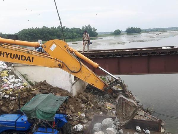 এনজেপি-র সঙ্গে রেল যোগাযোগ কবে থেকে, দেখুন ছবি এনজেপি-র সঙ্গে রেল যোগাযোগ কবে থেকে, দেখুন ছবি