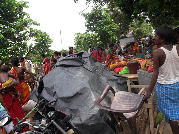 বানভাসী বালুরঘাট, জটিল দক্ষিণ দিনাজপুরের বন্যা পরিস্থিতি বানভাসী বালুরঘাট, জটিল দক্ষিণ দিনাজপুরের বন্যা পরিস্থিতি