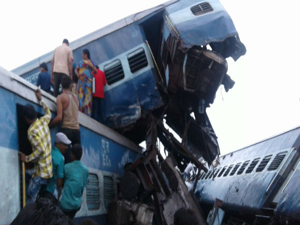 লাইনচ্যুত হরিদ্বারমুখী পুরীর ট্রেন, বাড়ছে মৃতের সংখ্যা লাইনচ্যুত হরিদ্বারমুখী পুরীর ট্রেন, বাড়ছে মৃতের সংখ্যা