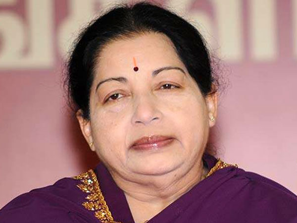 'আম্মা'-র মৃত্যুতে তদন্ত কমিশনে সায় পালানিস্বামীর, সংযুক্তির পথে জয়ললিতার সাধের দল 'আম্মা'-র মৃত্যুতে তদন্ত কমিশনে সায় পালানিস্বামীর, সংযুক্তির পথে জয়ললিতার সাধের দল