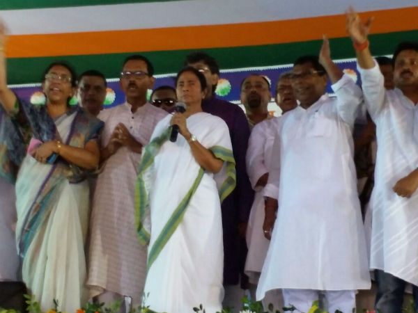 মোদী- অমিত শাহদের দেশছাড়া করতে আন্দোলন শুরু মমতার, কী বললেন তৃণমূলনেত্রী মোদী- অমিত শাহদের দেশছাড়া করতে আন্দোলন শুরু মমতার, কী বললেন তৃণমূলনেত্রী