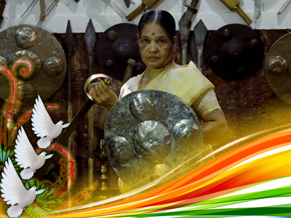 ৭৪ বছর বয়সে কালারিপায়াত্তুর জাদুতে মাত করছেন মীনাক্ষী আম্মা ৭৪ বছর বয়সে কালারিপায়াত্তুর জাদুতে মাত করছেন মীনাক্ষী আম্মা