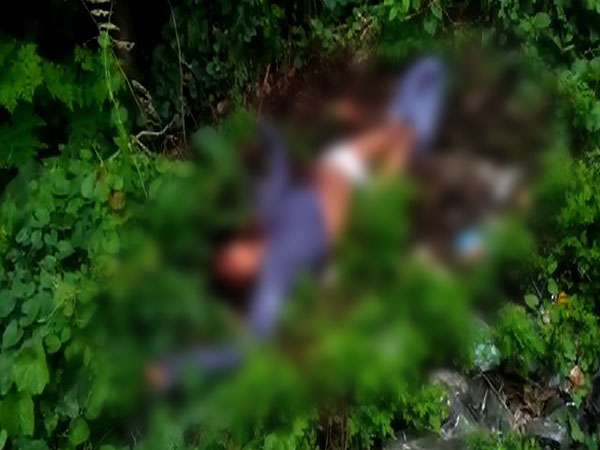 পাতিপুকুর স্টেশনের কাছে তরুণীর দেহ উদ্ধার, মৃত্যুর কারণ নিয়ে ধোঁয়াশা পাতিপুকুর স্টেশনের কাছে তরুণীর দেহ উদ্ধার, মৃত্যুর কারণ নিয়ে ধোঁয়াশা