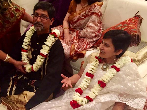 কলম্বাসের দেশে দুর্গাপুজো, নেই-নেই-এর মধ্যেও কিছু পাওয়া, প্রবাস জীবনে আঁকিবুকি কাটলেন শুভঙ্কর কলম্বাসের দেশে দুর্গাপুজো, নেই-নেই-এর মধ্যেও কিছু পাওয়া, প্রবাস জীবনে আঁকিবুকি কাটলেন শুভঙ্কর