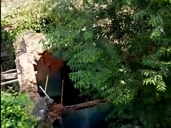 ১০ দিনের মাথায় শহরে ফের ভেঙে পড়ল 'বিপজ্জনক বাড়ি', মৃত দ্বাদশ শ্রেণির ছাত্রী ১০ দিনের মাথায় শহরে ফের ভেঙে পড়ল 'বিপজ্জনক বাড়ি', মৃত দ্বাদশ শ্রেণির ছাত্রী
