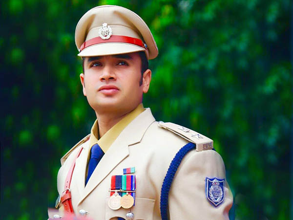 ইন্টারনেটে ভাইরাল