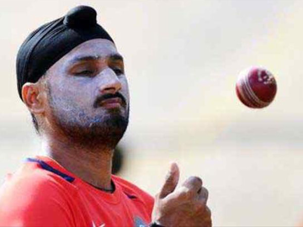 কেন নেই হরভজন