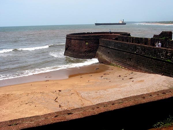 আগুয়াডা ফোর্ট