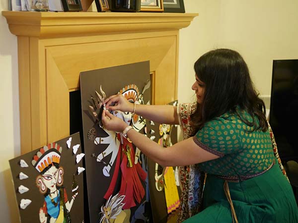 প্রায় সারা ঠাকুর তৈরির কাজ