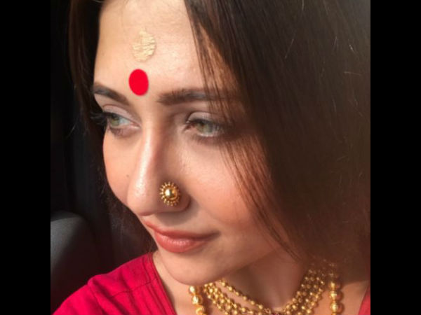 চুটিয়ে সাজ স্বস্তিকার
