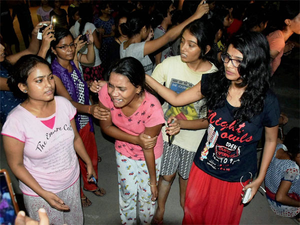 ছাত্রীদের পোষাক ও মদ্যপানে বিধিনিষেধ অযৌক্তিক, বিস্ফোরক বিএইচইউ-এর নয়া প্রক্টরের ছাত্রীদের পোষাক ও মদ্যপানে বিধিনিষেধ অযৌক্তিক, বিস্ফোরক বিএইচইউ-এর নয়া প্রক্টরের
