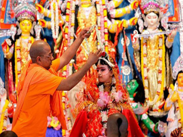 কুমারী পুজো ঢাকা রামকৃষ্ণ মিশনেও কুমারী পুজো ঢাকা রামকৃষ্ণ মিশনেও