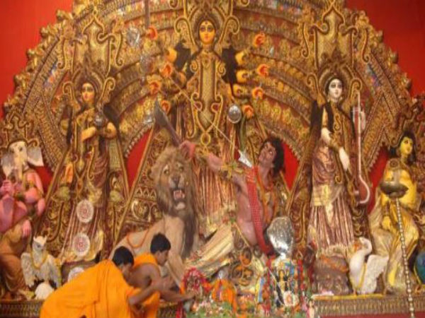কুমারী পুজো ঢাকা রামকৃষ্ণ মিশনেও কুমারী পুজো ঢাকা রামকৃষ্ণ মিশনেও