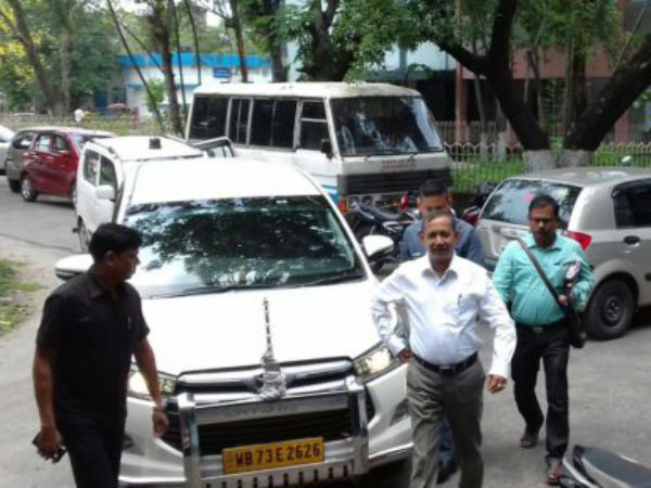 পাহাড়ের চাকা ঘুরছে, তিনমাস পর মন্ত্রী পা রাখতেই স্বাভাবিক ছন্দে মিরিক পাহাড়ের চাকা ঘুরছে, তিনমাস পর মন্ত্রী পা রাখতেই স্বাভাবিক ছন্দে মিরিক