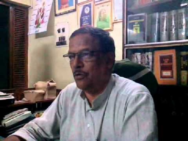 তর্পণ করতে গিয়ে দামোদরে তলিয়ে গেলেন মন্ত্রী মলয় ঘটকের দাদা তর্পণ করতে গিয়ে দামোদরে তলিয়ে গেলেন মন্ত্রী মলয় ঘটকের দাদা