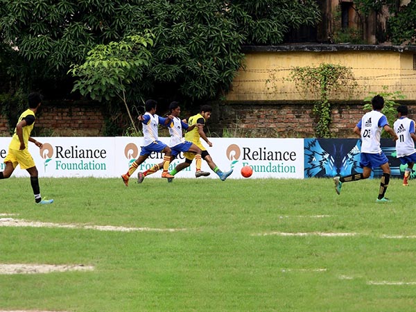 ফুটবলপ্রিয় কলকাতায়, রিলায়েন্সের যুব ফুটবল জনপ্রিয় হচ্ছে ফুটবলপ্রিয় কলকাতায়, রিলায়েন্সের যুব ফুটবল জনপ্রিয় হচ্ছে