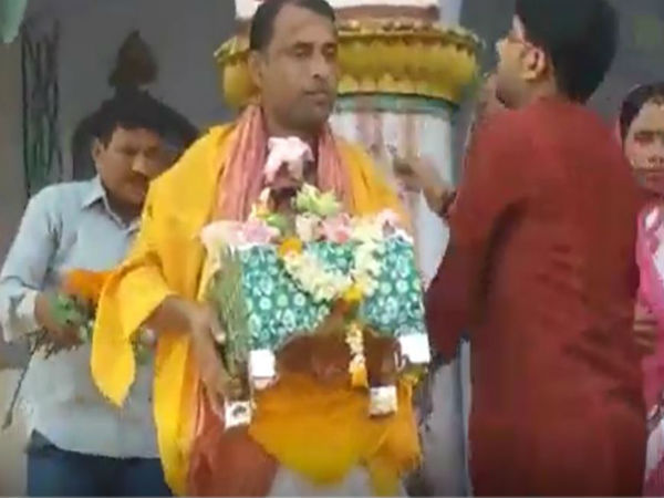 বাঁকুড়ার রাইপুরের রাজ পরিবারের দেবী মহামায়ার পুজো শুরু বাঁকুড়ার রাইপুরের রাজ পরিবারের দেবী মহামায়ার পুজো শুরু