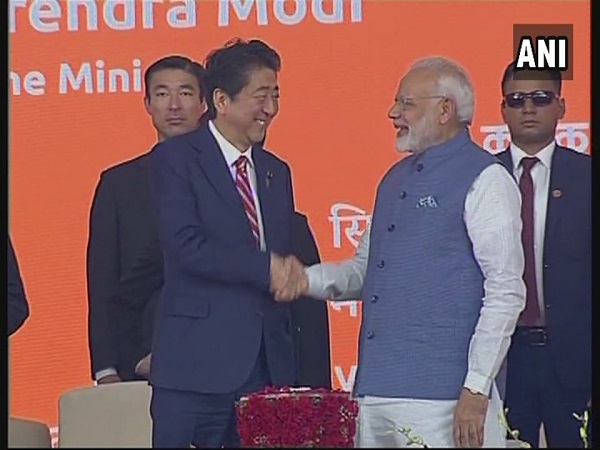 দুই রাষ্ট্রের বাণিজ্যিক উন্নয়নের দাবি মোদী- শিনজো আবের, আসল সত্যটা জানলে চমকে উঠবেন দুই রাষ্ট্রের বাণিজ্যিক উন্নয়নের দাবি মোদী- শিনজো আবের, আসল সত্যটা জানলে চমকে উঠবেন