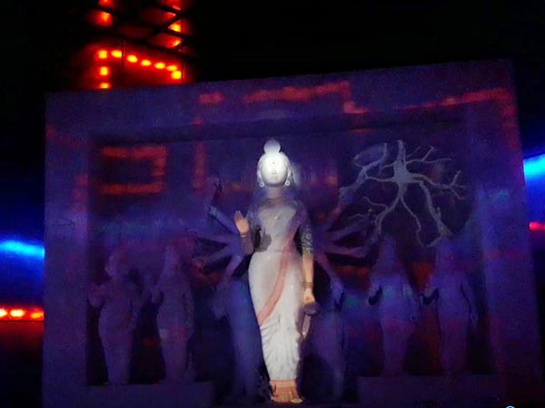 চোখের সামনে নিরাকার থেকে ফুটে উঠছে মা-এর রূপ, তাক লাগাল নাকতলা উদয়ন চোখের সামনে নিরাকার থেকে ফুটে উঠছে মা-এর রূপ, তাক লাগাল নাকতলা উদয়ন