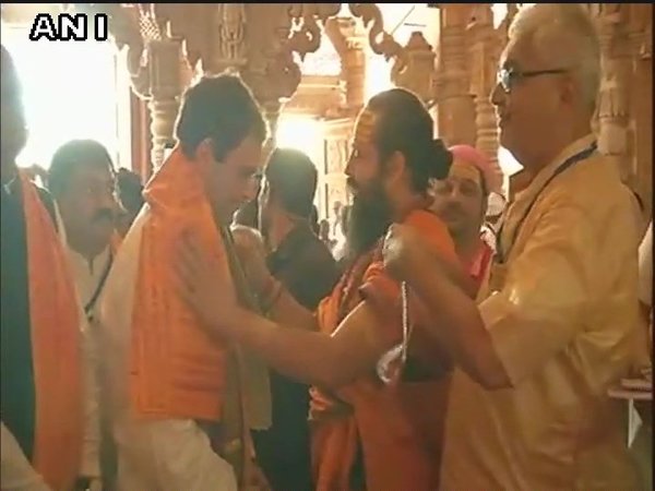বিজেপিকে ঠেকাতে এটাই হল কংগ্রেসের নরম হিন্দুত্বের লাইন বিজেপিকে ঠেকাতে এটাই হল কংগ্রেসের নরম হিন্দুত্বের লাইন